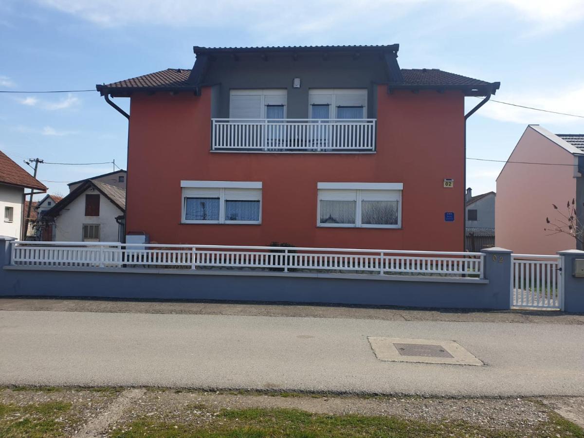 Apartman Sofia Zupanja Exterior photo