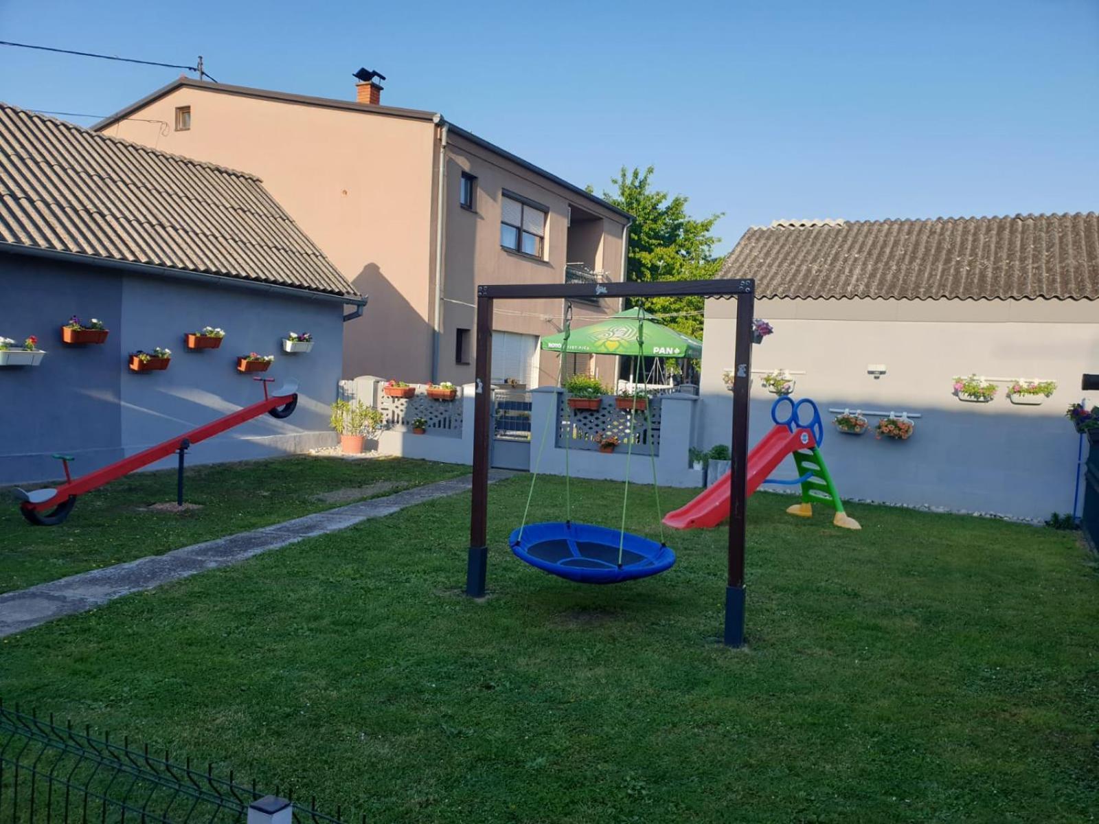 Apartman Sofia Zupanja Exterior photo